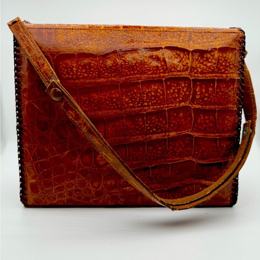 Authenticic Hand Made Alligator Leather Purse - Picture 3 of 6